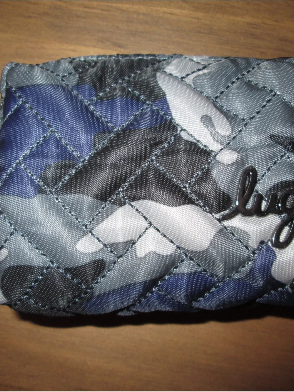 lug Quilted Blue & Gray Pill case